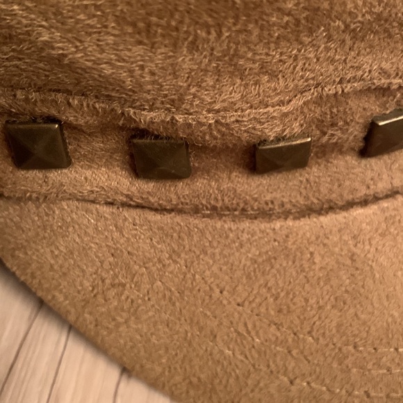 Skull brown vegan suede hat - Picture 7 of 7